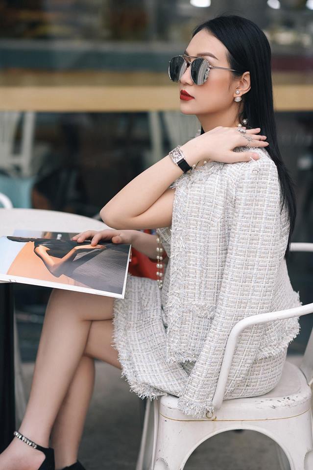 Ít ai ngờ, bà xã Tuấn Hưng có loạt đồng hồ tiền tỷ đắt đỏ cỡ này Ít ai ngờ, bà xã Tuấn Hưng có loạt đồng hồ tiền tỷ đắt đỏ cỡ này